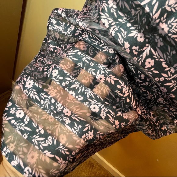 Jill Stuart Size S Semi sheer mixed pattern stripe & floral ruffle burst sleeve - Picture 5 of 16